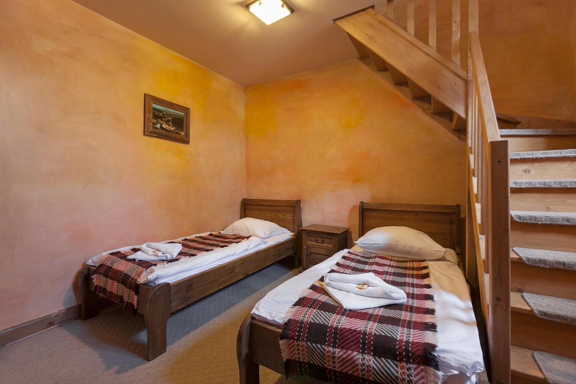 Bed and Breakfast Gosciniec Pod Lipa à Szklarska Poreba Chambre photo