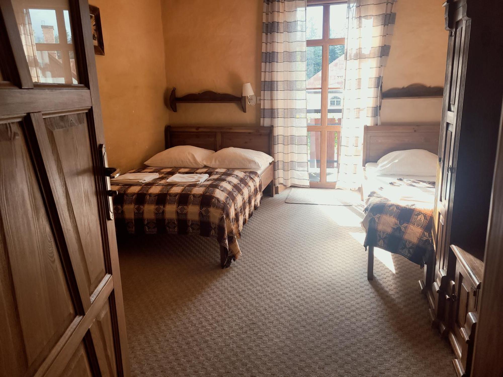 Bed and Breakfast Gosciniec Pod Lipa à Szklarska Poreba Chambre photo
