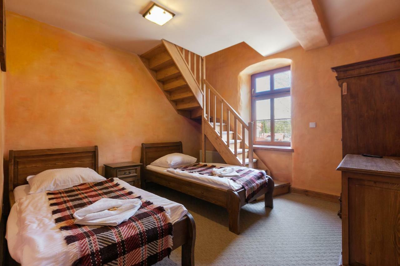 Bed and Breakfast Gosciniec Pod Lipa à Szklarska Poreba Extérieur photo
